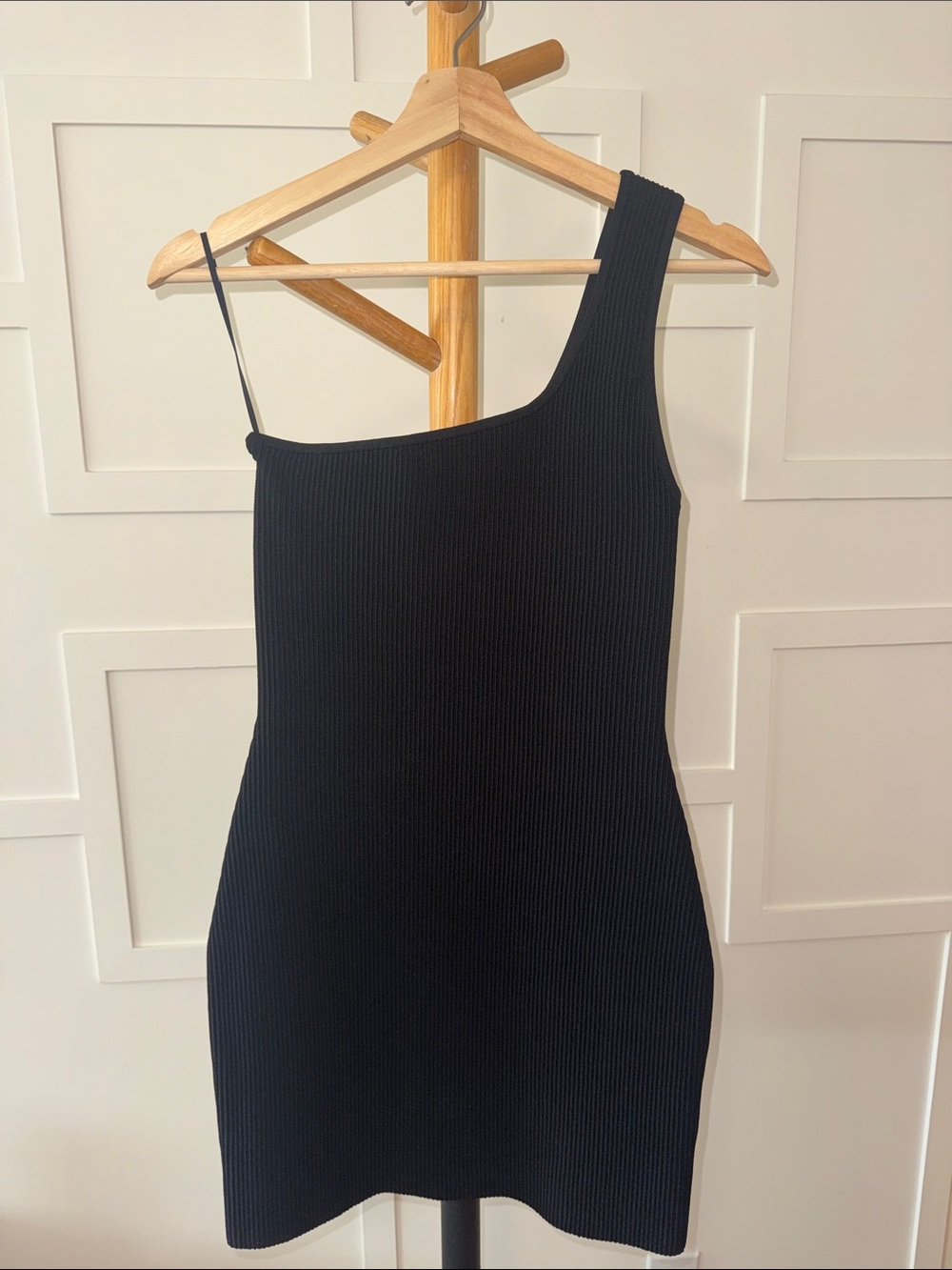 Aritzia Babaton One-Shoulder Black Ribbed Mini Dress